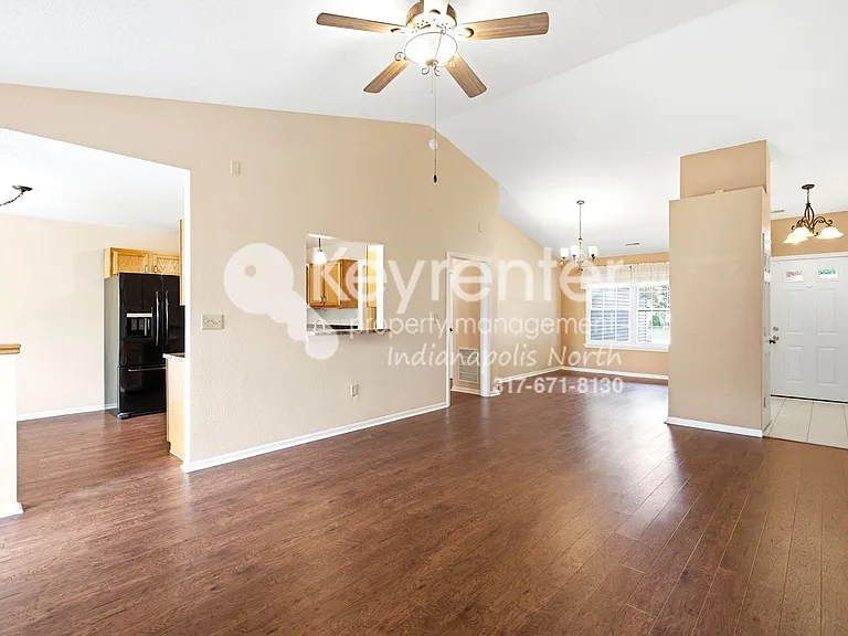 8241 Crosser Cir — Photo 3