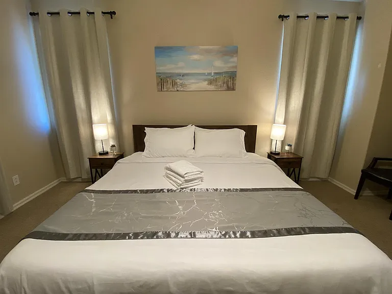 193 E Bahamas Dr — Photo 18