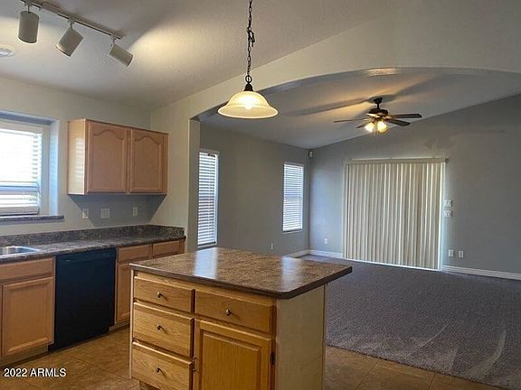 5th image of 533 E Angeline Ave