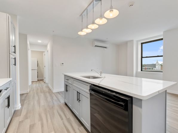 145 W Broad St #805
