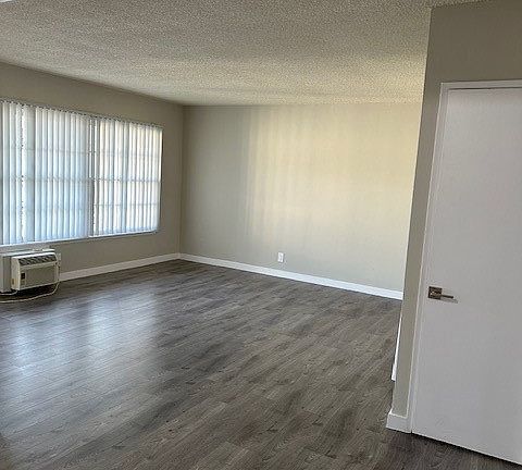 4th image of 5223 Auckland Ave APT 5