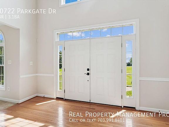 2nd image of 10722 Parkgate Dr