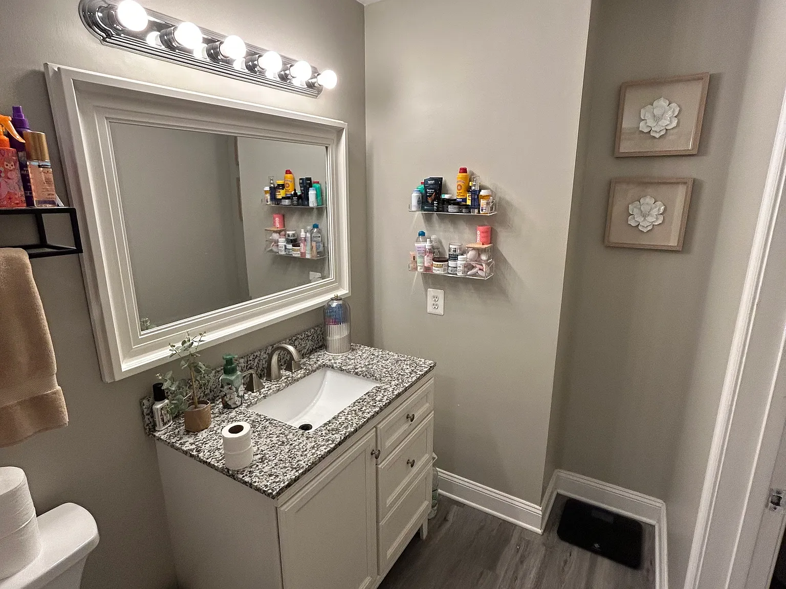 4 bed, 2.5 bath, 1932 sqft, $3,300 — Photo 3