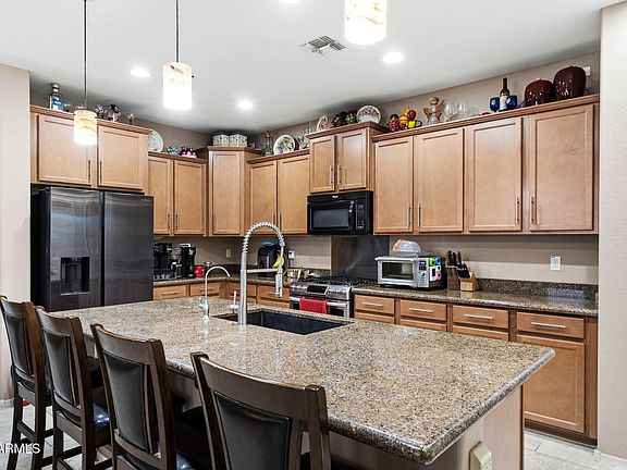 4th image of 2482 W ARROYO Way