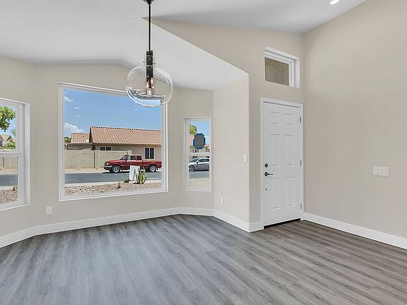4th image of 23638 N 73rd Pl