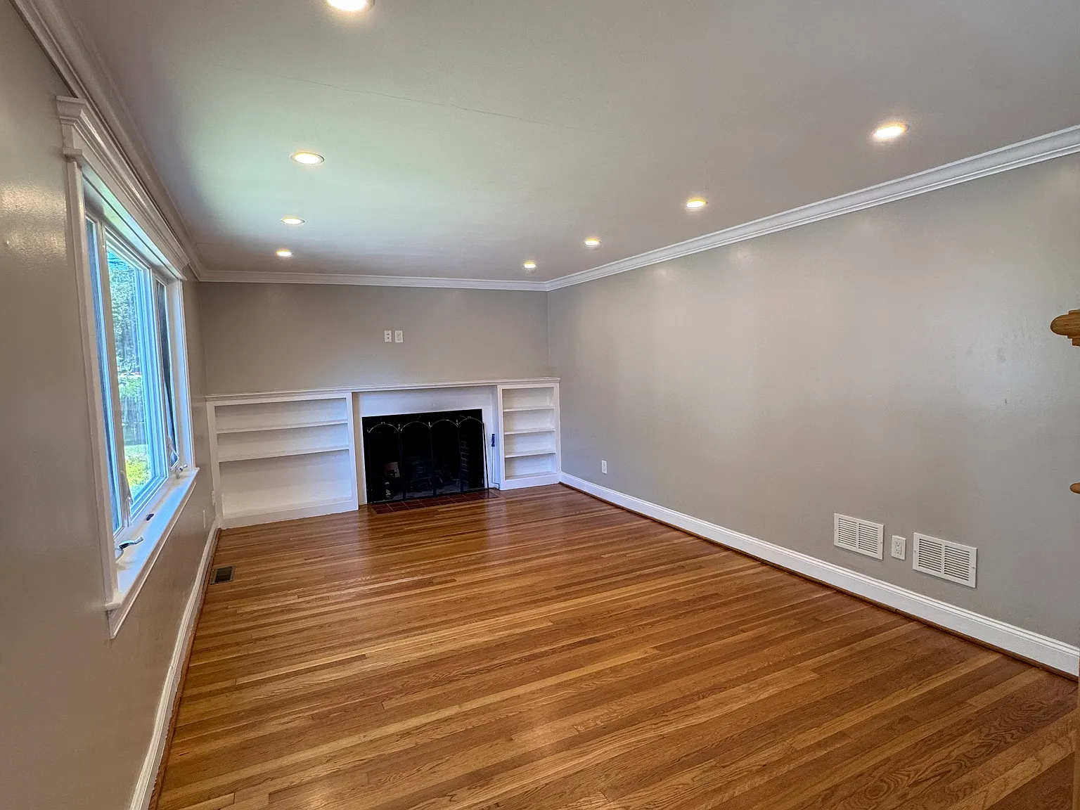 3 bed, $6,350 — Photo 3