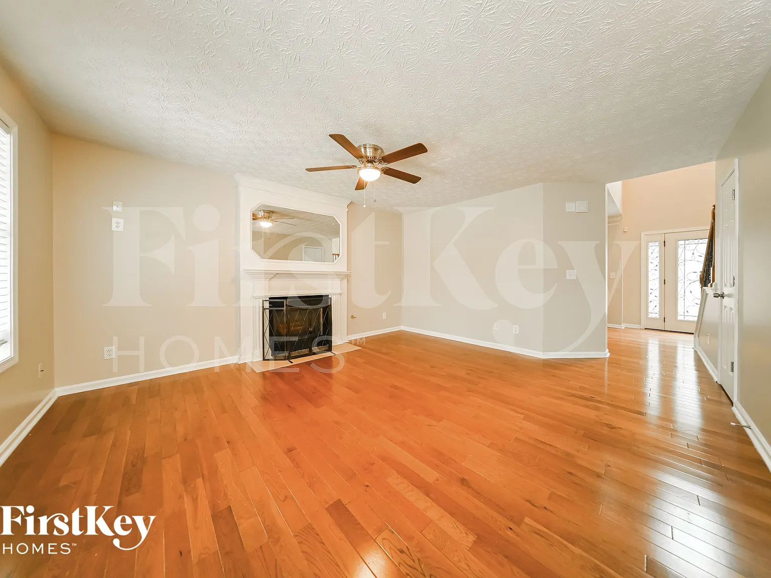 4 bed, 2.5 bath, 2018 sqft, $2,195 — Photo 3