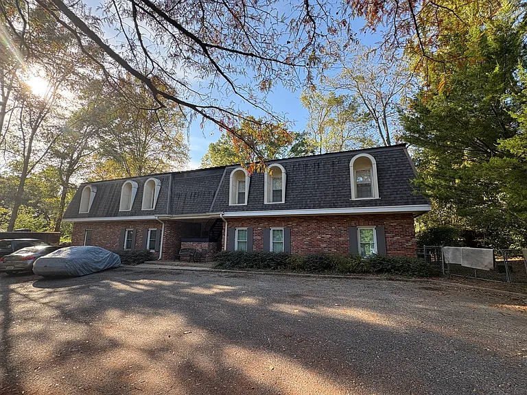 3104 Woodley Ter — Photo 1