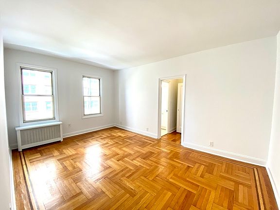 5th image of 200 E 63rd St APT 4D