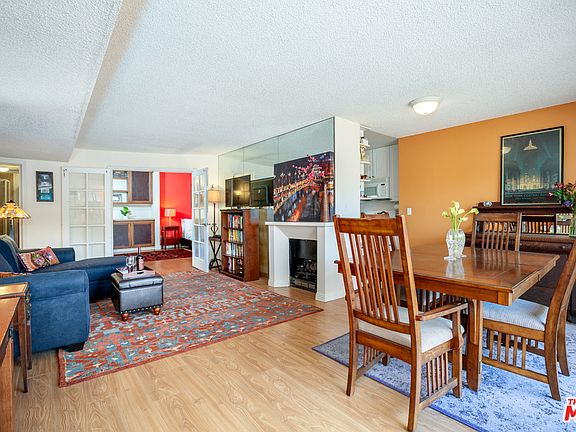 4th image of 1021 N Crescent Heights Blvd APT 104
