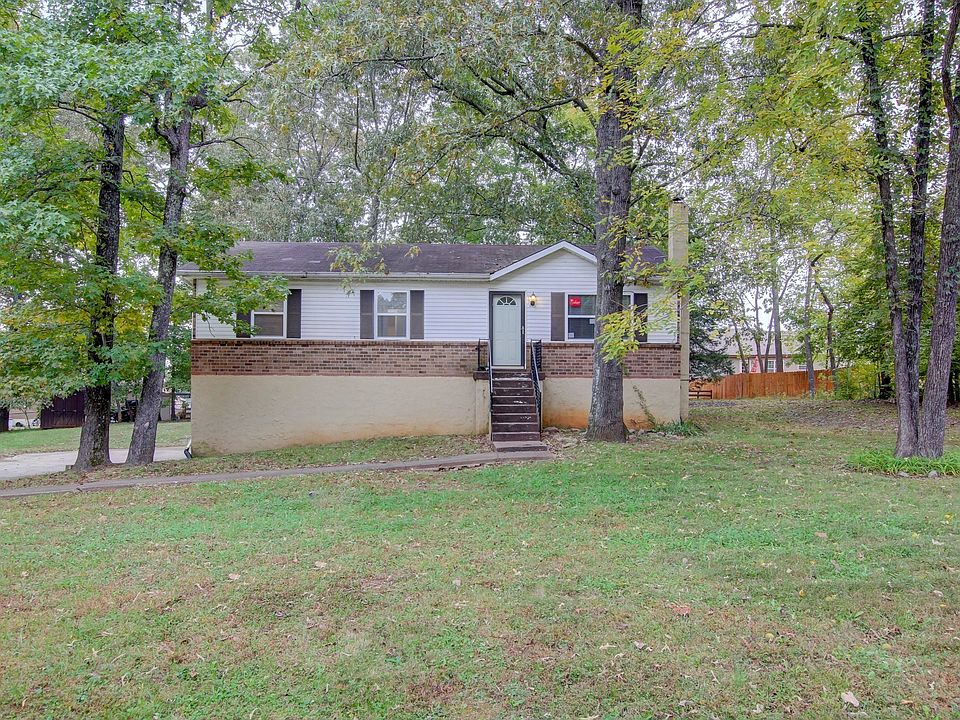 1st image of 415 Buckeye Ln