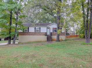 415 Buckeye Ln, Clarksville, TN 37042