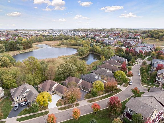 3rd image of 10664 Water Lily Ln