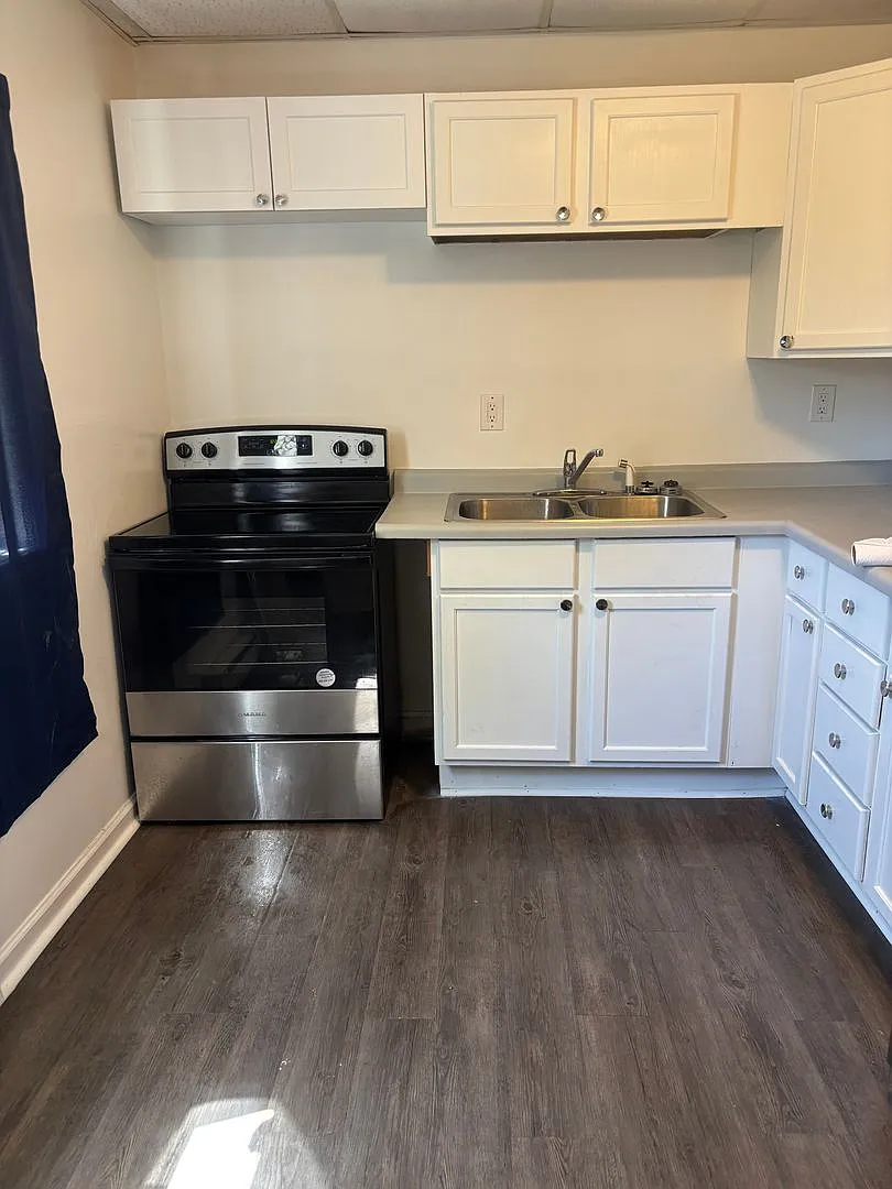2408 Brown Street — Photo 1