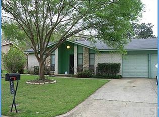 810 Chaparral Ln, Arlington, TX 76012