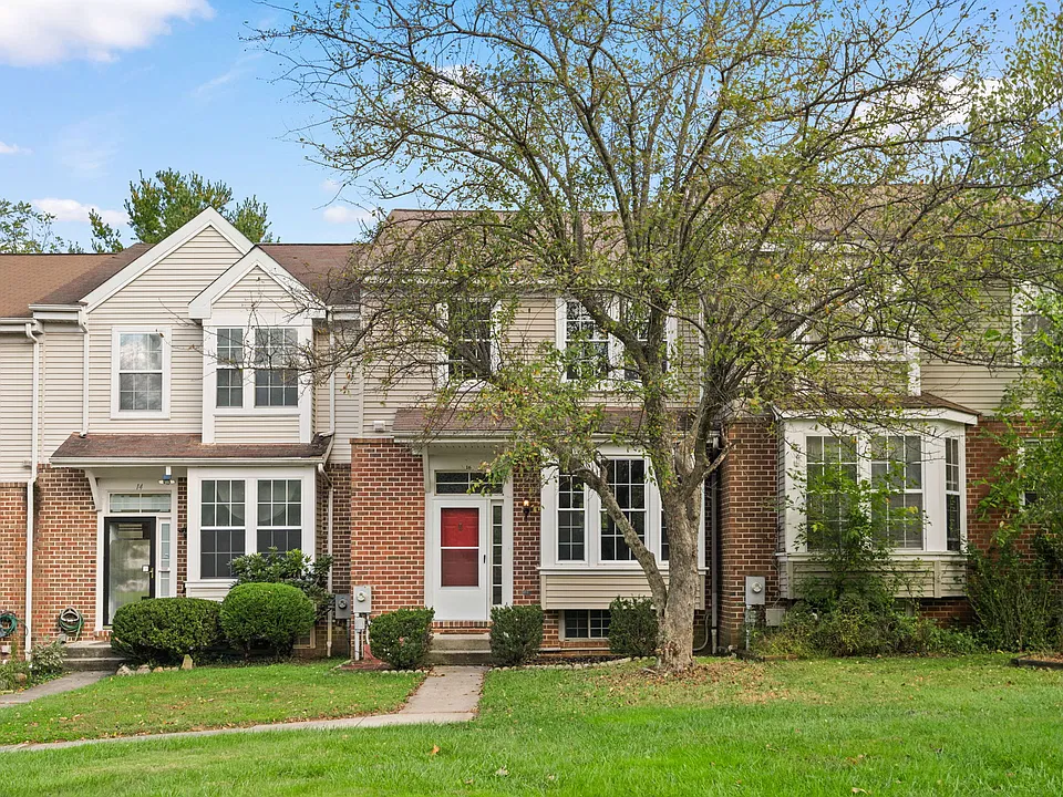 16 Knights Ct