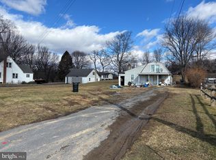 2701 Waltonville Rd, Hummelstown, PA 17036