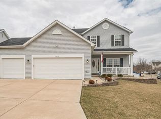 1638 Crimson Hills Dr, Saint Peters, MO 63376