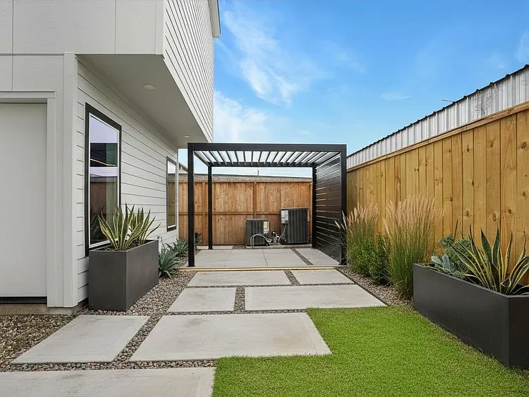 315 Palmer St — Photo 45