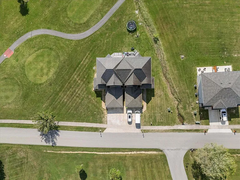 200 Crooked Creek Dr — Photo 37