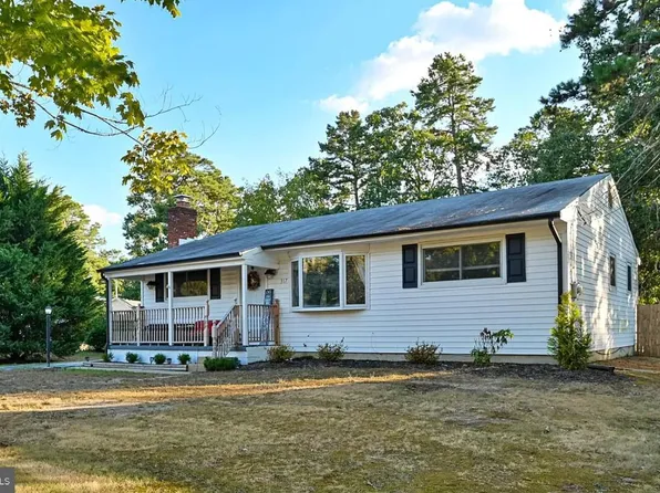 317 E Collings Dr, Williamstown, NJ 08094