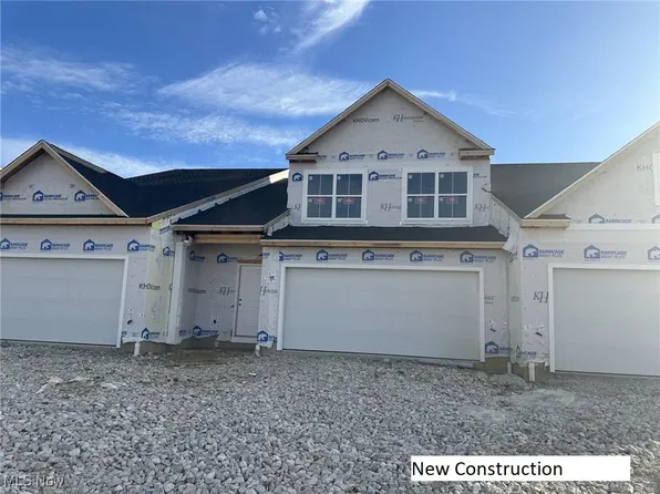 2686 Gala Rd NE, Louisville, OH 44641