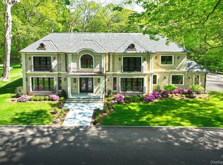 20 Knollwood Road, Brookville, NY 11545