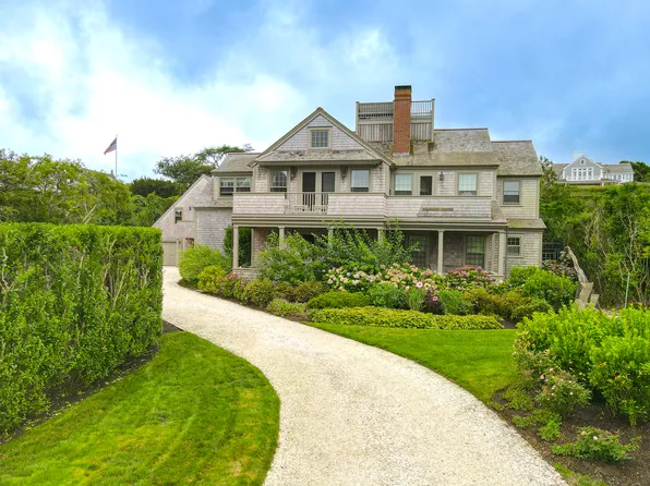 8 Jefferson Ave, Nantucket, MA 02554