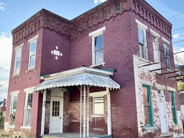 43 Cole St, Middleport, OH 45760