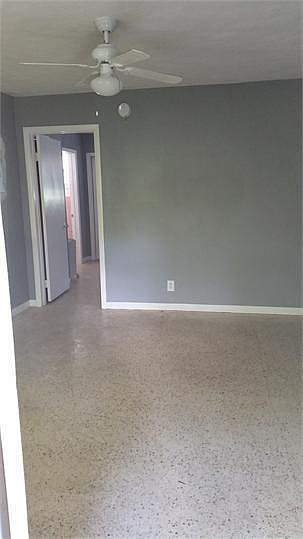 1st image of 1040 NE 10th Ave #10483725