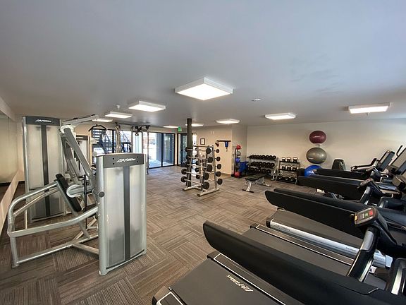 3rd image of 3374 N 27th Ave #106