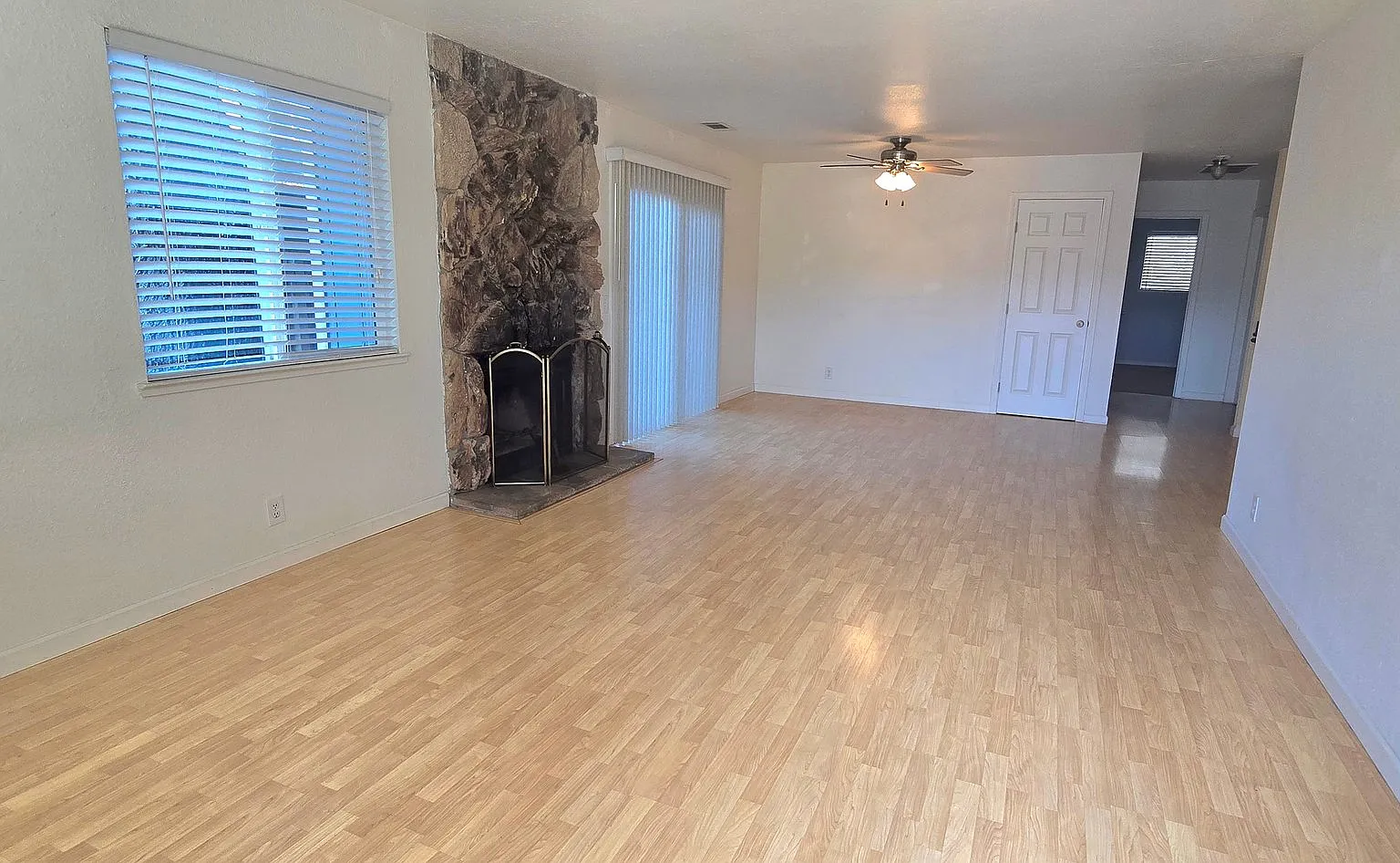 323 Kipps Ln El Dorado Hills, CA 95762 — Photo 3