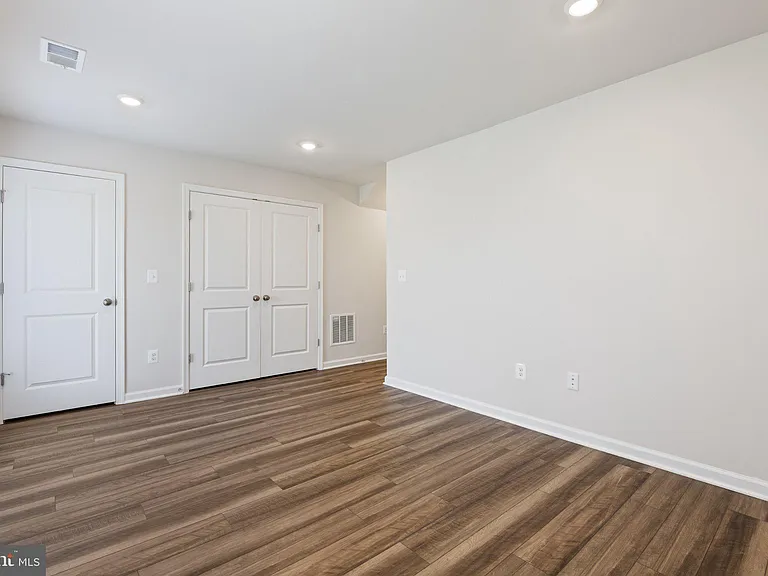 105 Milburn Dr — Photo 11
