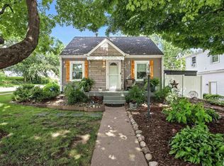 3437 Washington St, Davenport, IA