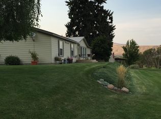 480 Riddle Rd, Naches, WA 98937