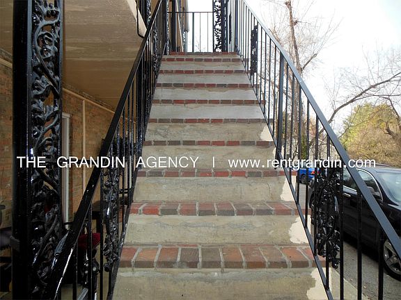 3rd image of 2616 Forest Hill Ave NW APT 15