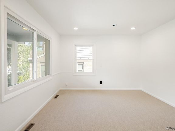 4th image of 7970 S Poplar Way