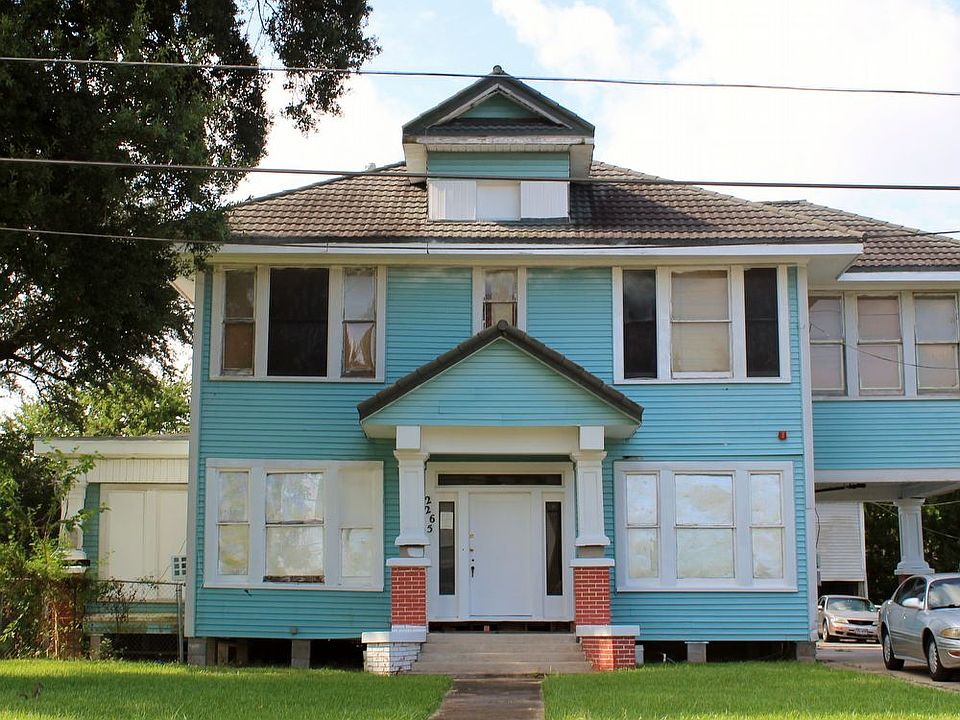 1st image of 2265 Broadway St