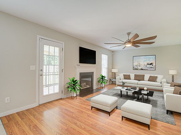5th image of 3399 Middlesboro Ave