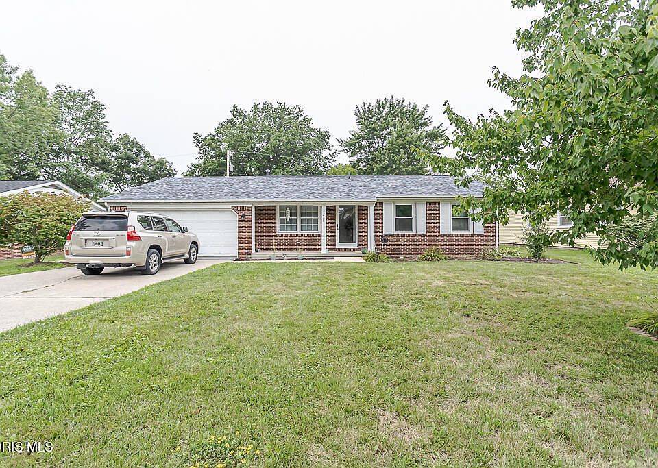 1st image of 208 Westfield Ave