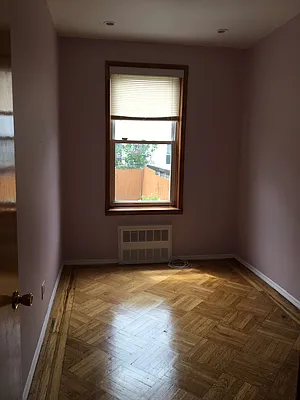 Rented by Leonidas Realty | media 2