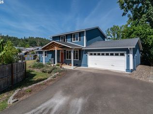 207 NE Flagg St, Roseburg, OR 97470