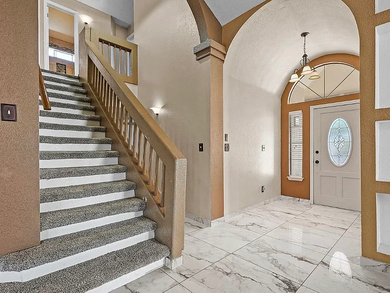12517 Sun Spirit Dr — Photo 4
