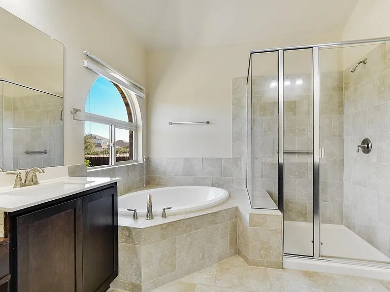 16208 Cantania Cv — Photo 14