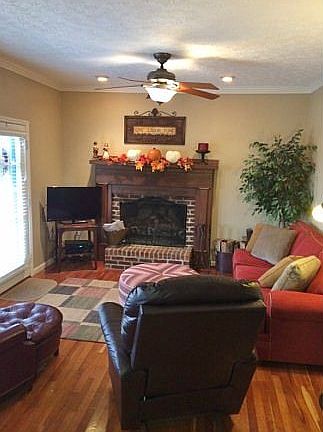 5th image of 1021 Wellington Blvd