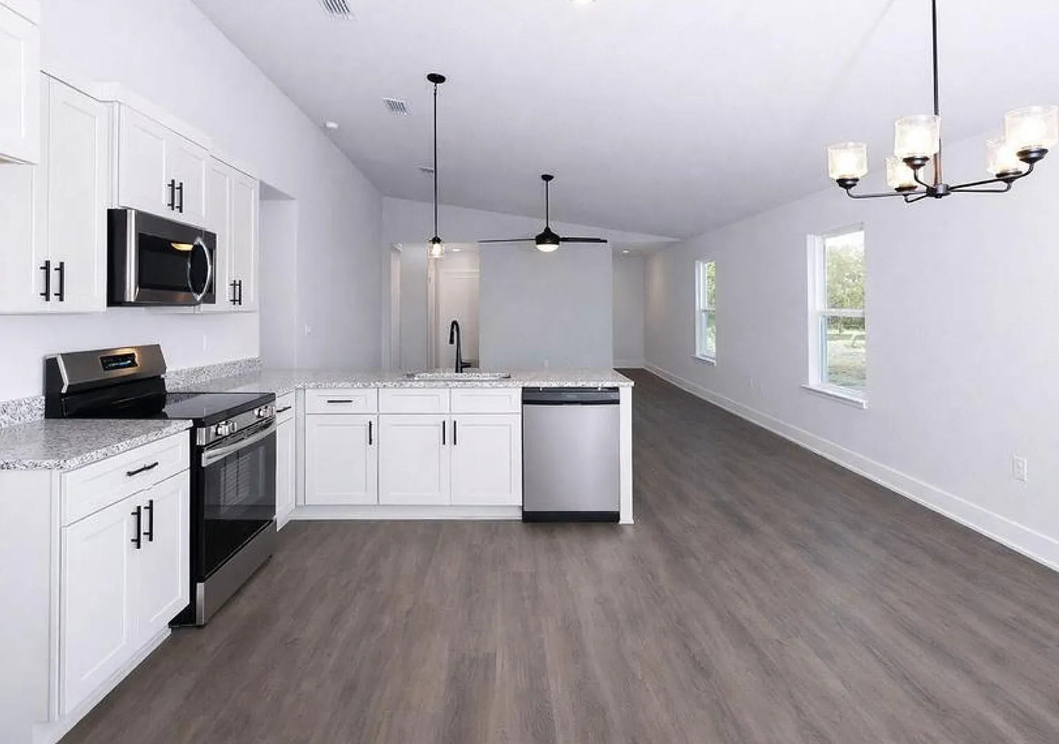 7126 Fox Meadow Drive — Photo 4