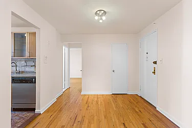 Sold by Thomas Lipovetsky, LREB