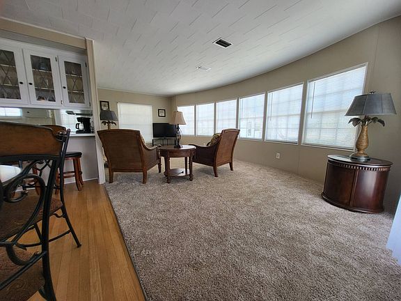 4th image of 800 Missouri Ave N #473