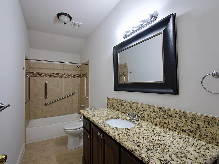 4702 Mariner Dr — Photo 26