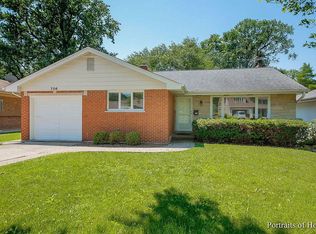 706 Webster Ave, Wheaton, IL 60187
